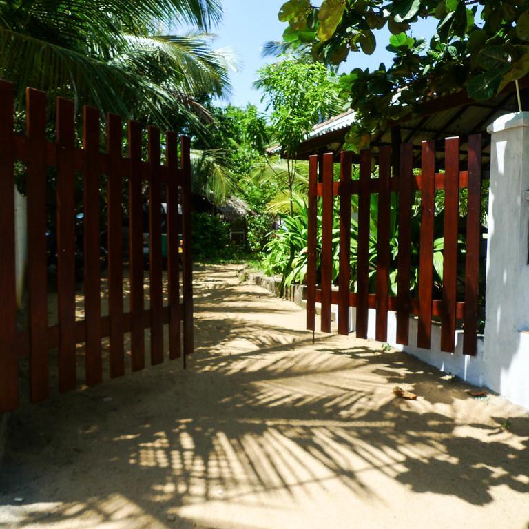East Surf Cabana Baía de Arugam Exterior foto